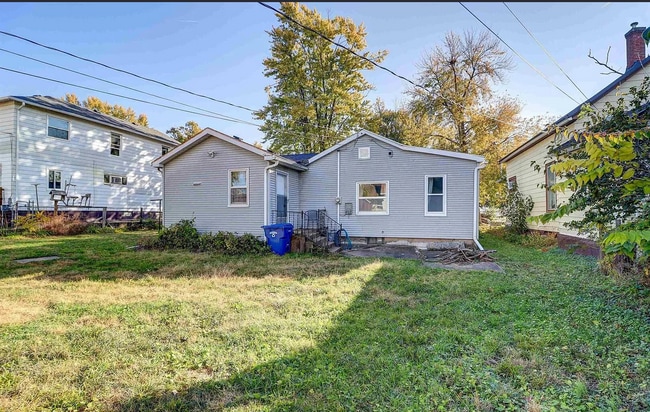 Building Photo - Spacious 2 Bedroom Iowa Home Available Now