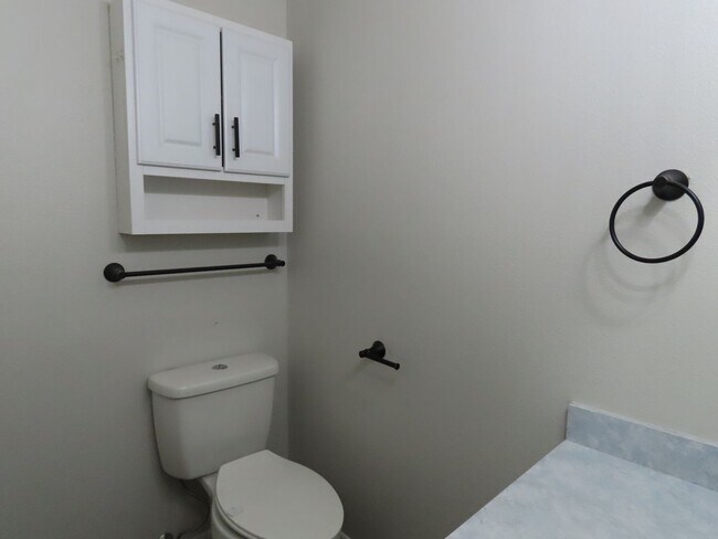 Building Photo - Spacious 4-Bedroom Home in Whitehouse ISD – Pet-Friendly with Large Fenced Yard! Bonus: Lawncare ...