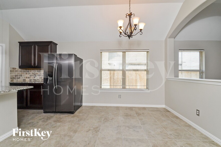 Building Photo - 1413 Heather Ln