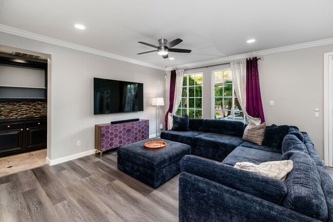 Building Photo - Luxurious home in the Westcliffe Community of San Elijo Approx. 4181sq feet that includes pool/sp...