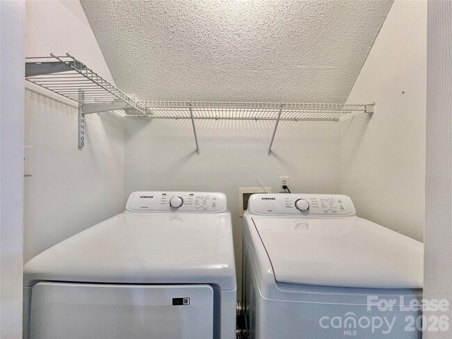 Building Photo - 4010 Suttle Pl