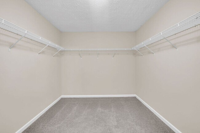 Building Photo - PRICE DROP!!! 3 BEDROOM 2.5 BATH SOUTH FULTON HOME!!