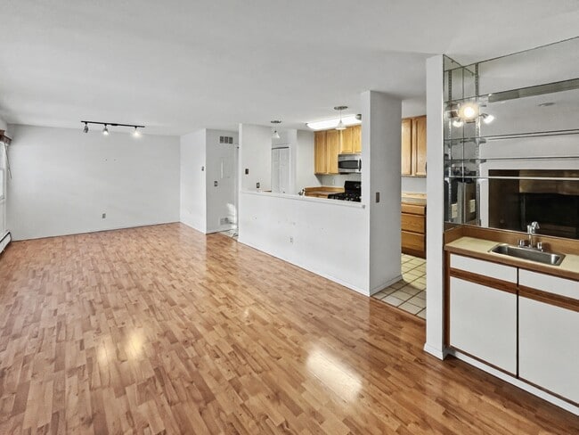 Building Photo - 3601 Raspberry Rd