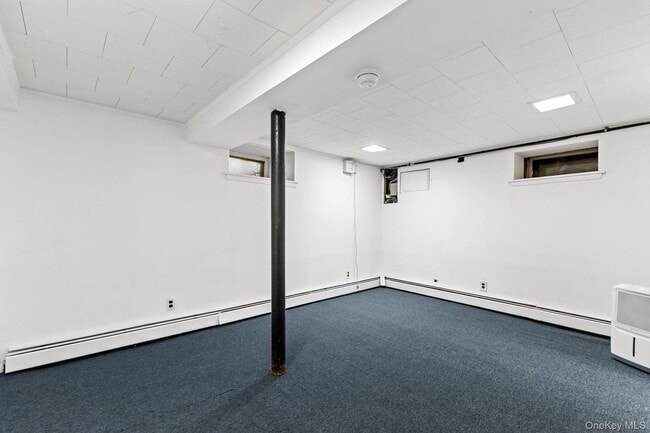 Building Photo - 45 Pamela Ln