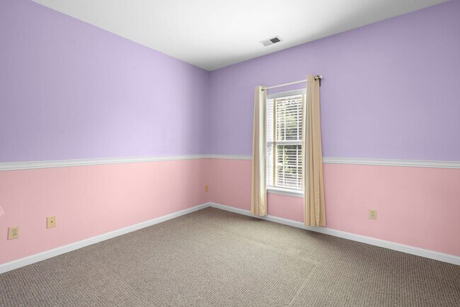 Building Photo - 13111 Venetian Rd