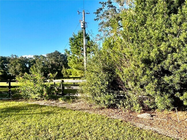 Building Photo - 9422 NW 125th Ave
