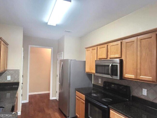 Building Photo - 2123 Worrall Hill Dr