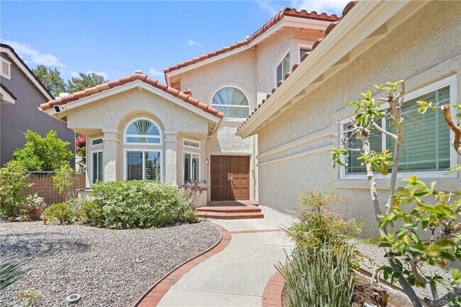 Building Photo - 8041 Valley Flores Dr
