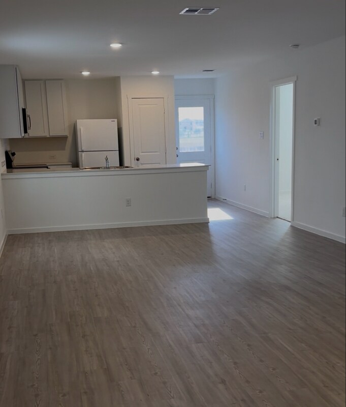 Building Photo - 325 Alligator Crk