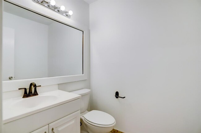 Building Photo - 2445 Settler's Way