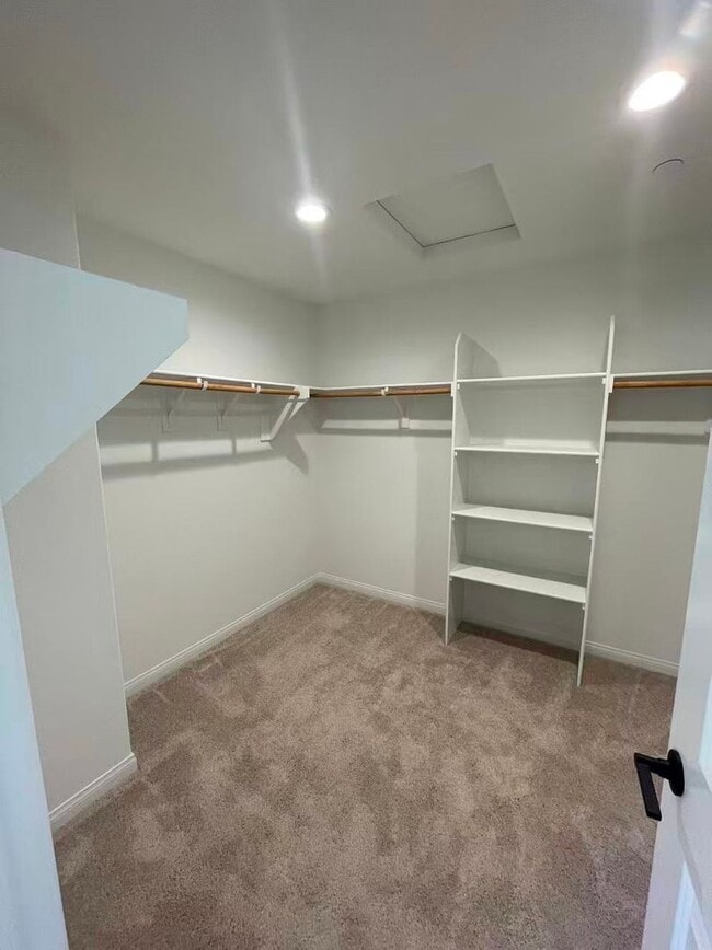 Building Photo - 21672 Thomas Ct