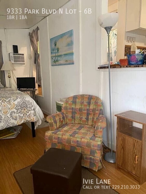 Building Photo - 9333 Park Blvd