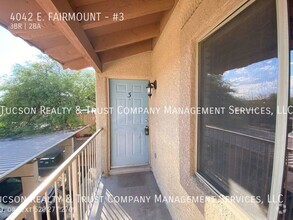 Building Photo - Spacious 3-bedroom unit!