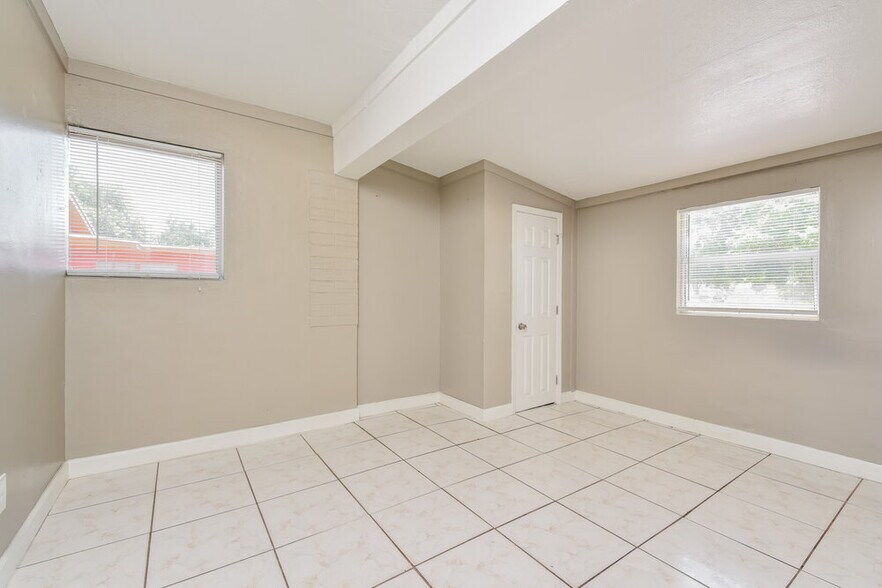 Building Photo - 1507 Bert Dr