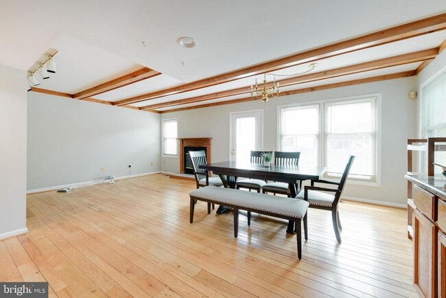 Building Photo - 82 Bunker Hill Ct