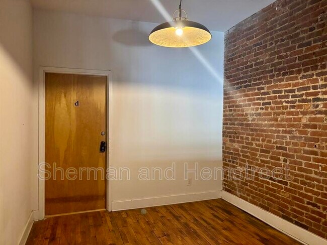 Building Photo - 1130 Jones St