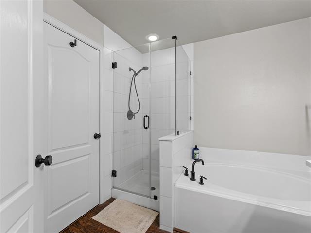 Building Photo - 2005 Michelle Creek Dr