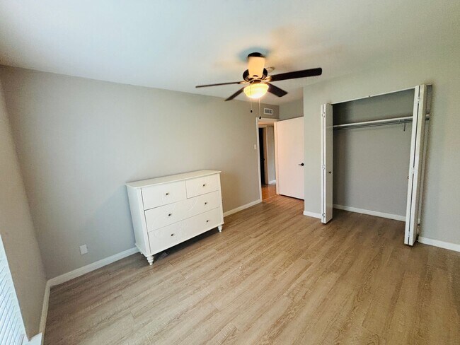 Building Photo - Charming home for lease in the heart of North Richland Hills!
