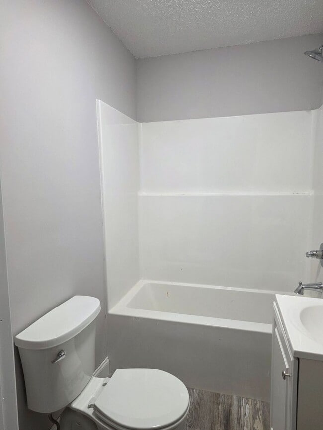 Building Photo - 6108 Ramsey Rd