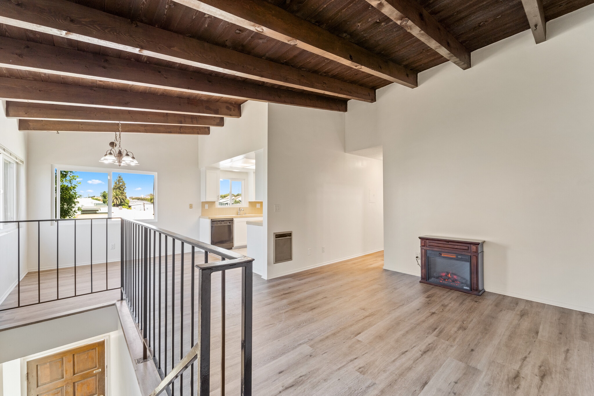 Building Photo - 1909 Harriman Ln