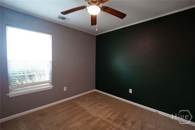 Building Photo - 170 Willow Oak Dr