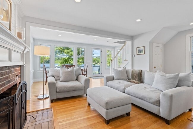 Building Photo - 35 Keyes Rd