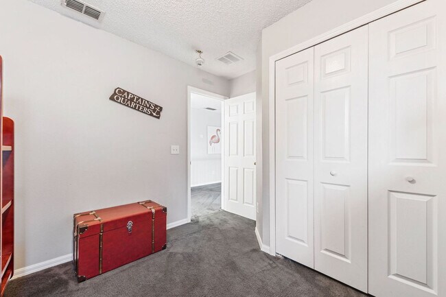 Building Photo - 8522 Sunrise Key Dr