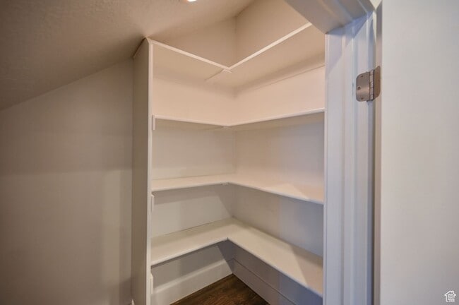 Building Photo - 1712 Naxos Ln