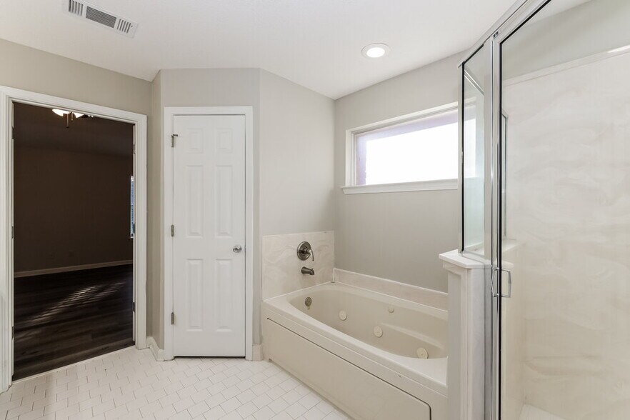 Building Photo - 1516 Beringer Dr