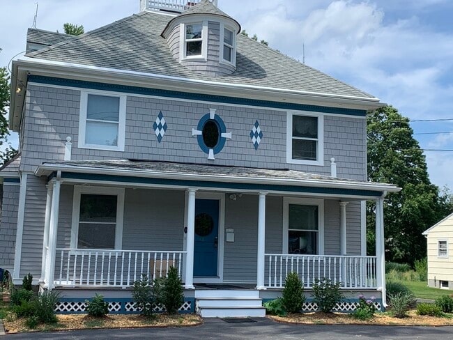 Primary Photo - 48 Pratt St