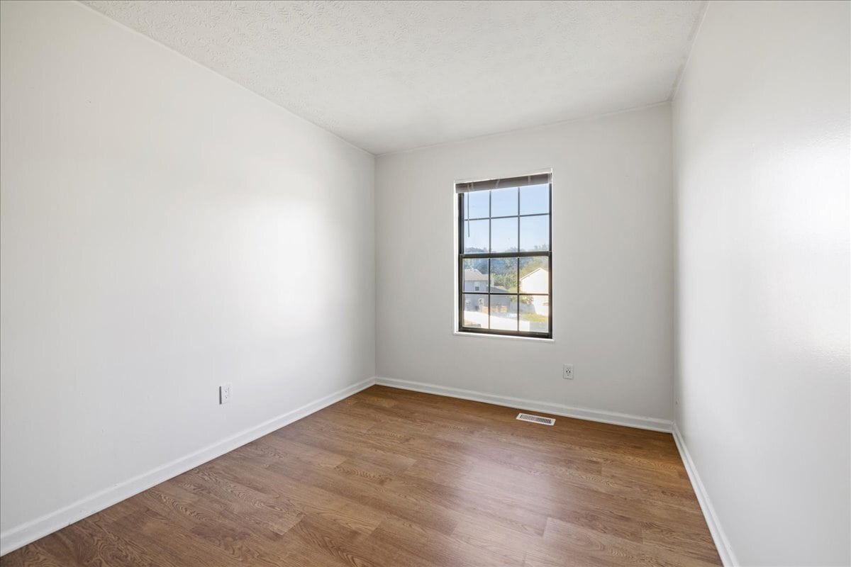 Bedroom 3 - 1600 Rock Creek Dr