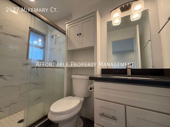 Building Photo - 2477 Mikemary Ct