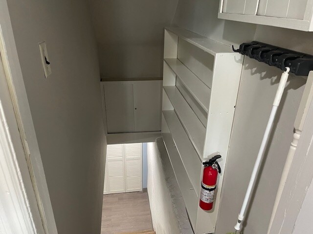 Building Photo - 852 Fairfax Rd