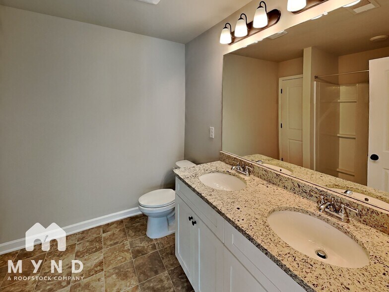 Building Photo - 120 Skipjack Ct