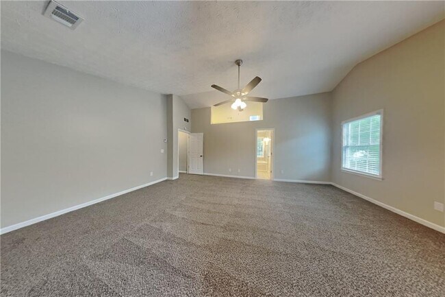 Building Photo - 3282 Summit Glen Dr