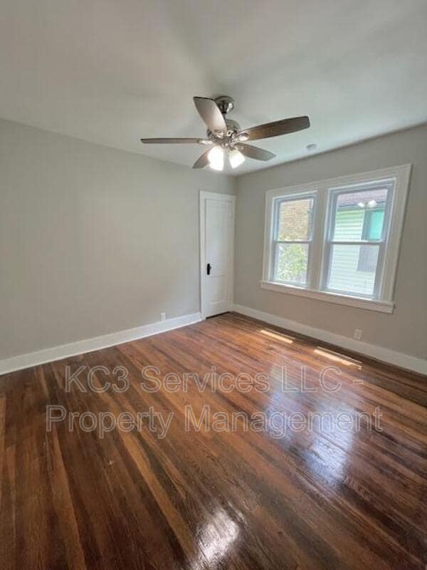 Building Photo - 5842 Euclid Ave E