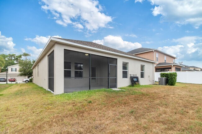 Building Photo - Spacious 4 bed, 3 Bath Terra Bella Home fo...