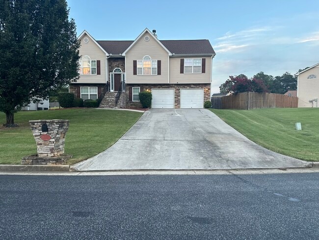 Primary Photo - 3076 Cotton Indian Cir