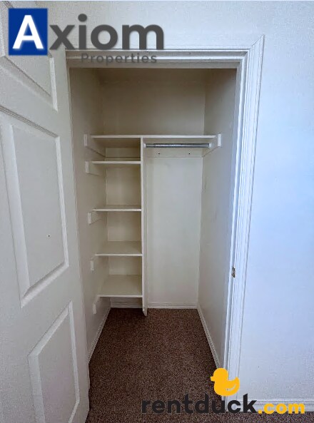 Building Photo - 465 Taft Ave