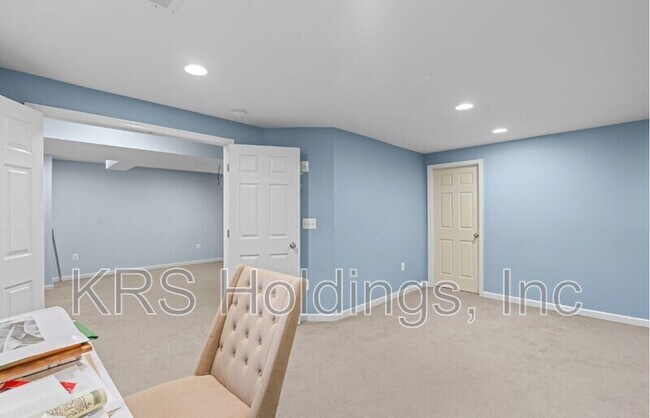 Building Photo - 4500 Marquis Pl