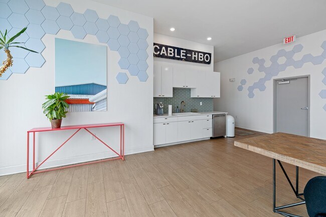 Building Photo - 4361 S Congress Ave