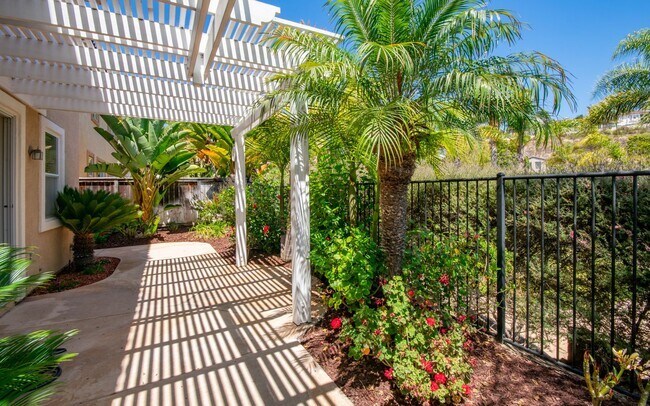 Building Photo - 3 Bd Home in the San Raphael Gated Community!
