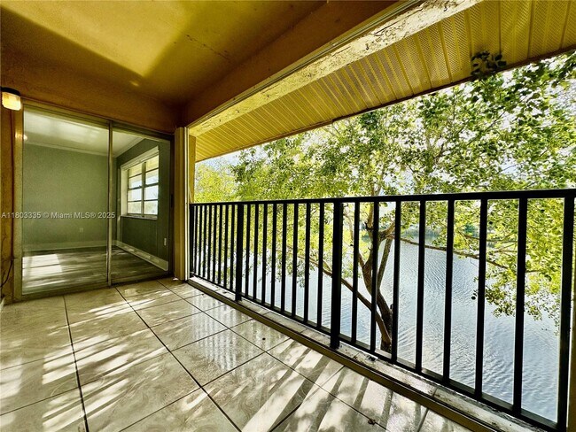 Primary Photo - 15430 SW 82nd Ln