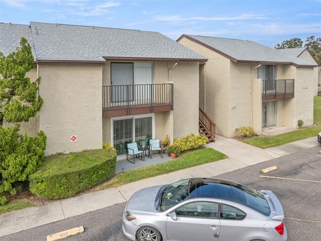 Building Photo - 4215 E Bay Dr