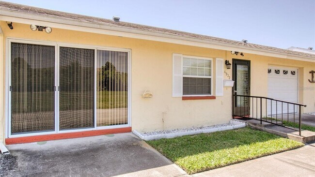 Building Photo - 4932 Ilener St