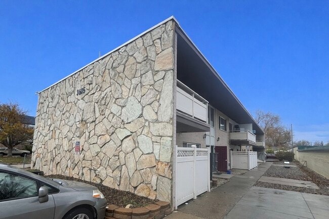 Building Photo - 3605 S 900 E