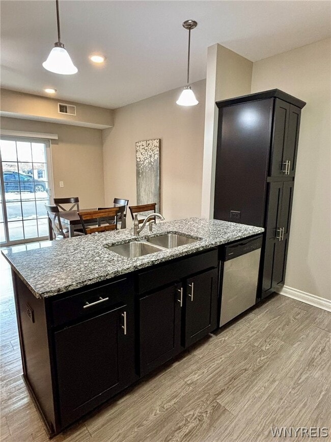 Building Photo - 2497 Sweet Home Rd