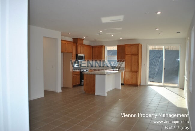 Building Photo - 111 Chesapeake Ct