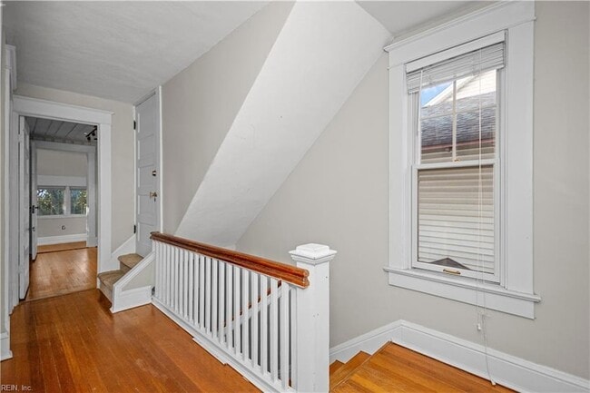 Building Photo - 4600 Colonial Ave