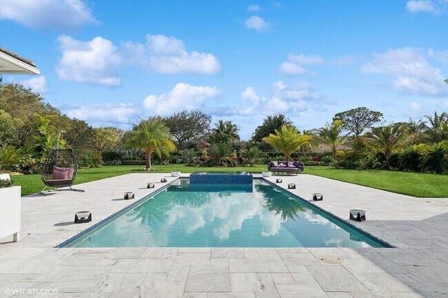 Building Photo - 8533 N Native Dancer Rd